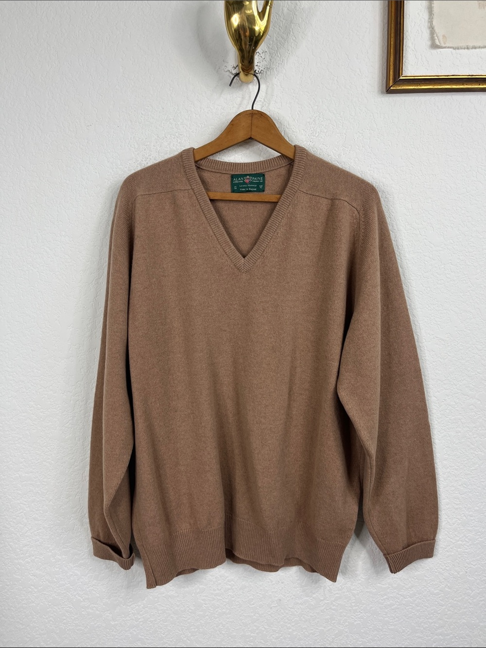 Alan Paine Lambswool V Neck Made in England Sweater in Coffee